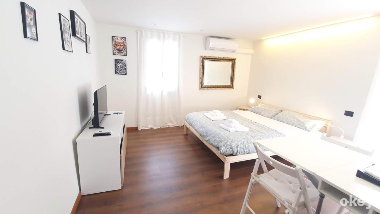 La Terrazza Tra I Tetti Studio - Bari Centro Apartment Exterior photo